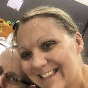 Meet your Posher, Sheli